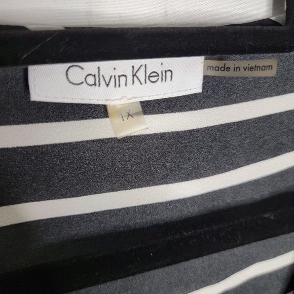 Calvin Klein Striped Blouse with Front Zipper Size 3X - Picture 2 of 6